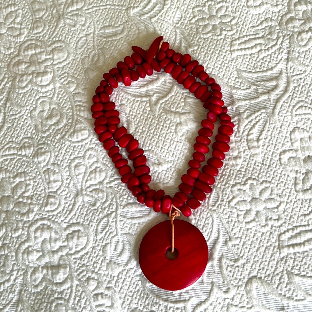 Red wooden chunky statement necklace